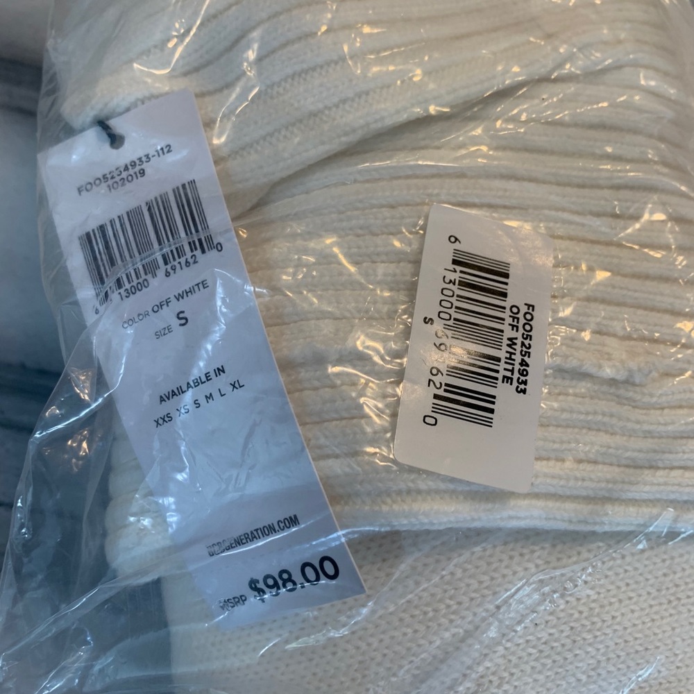 BCBGeneration Turtleneck Pullover, S, NWT - Picture 4 of 4